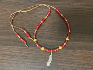 화이트 하츠 목걸이