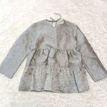 OHGA 오가 티어드 페플럼 헴 풀오버 티셔츠 꽃무늬