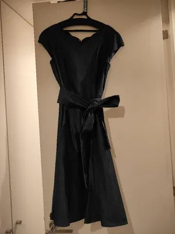 [새상품급] JUSGLITTY 데님 원피스