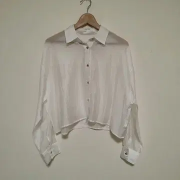 La boutique Bonbon 시어 셔츠 크롭 프리 사이즈