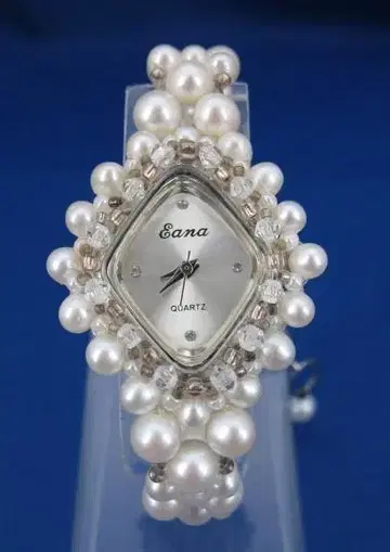 Eana 에아나 Pearl 펄 쿼츠