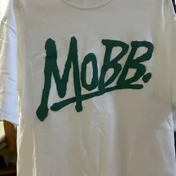 MOBB 화이트 티셔츠 M 사이즈