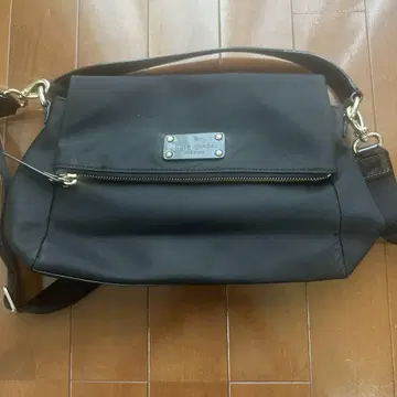 kate spade 나일론 백 블랙