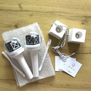 NiziU 공식 응원봉 2개 세트