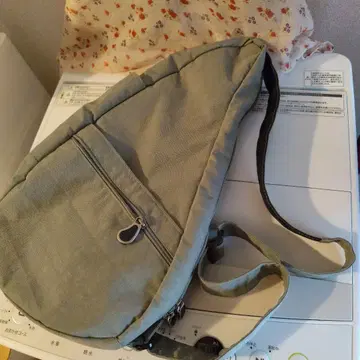 헬시 백 그레이 포켓 많아 정리하기 쉬움
