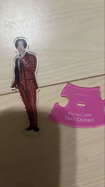 치넨 유리 아크릴 스탠드