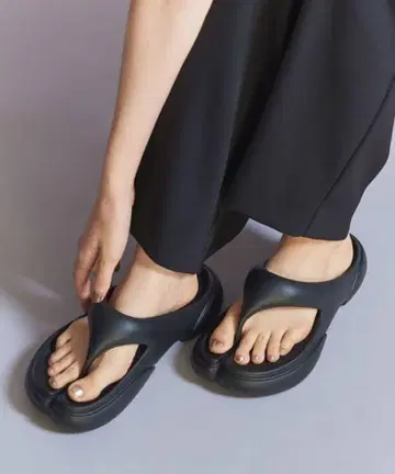 <PAES> NEW FLIPFLOP 타비 샌들 블랙