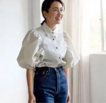 OHGA 아이보리 벌룬 슬리브 셔츠