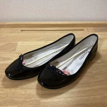 Lepetto 블랙 에나멜 발레 슈즈 (사이즈 37=23.5cm)