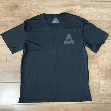 PALACE 블랙 티셔츠 s