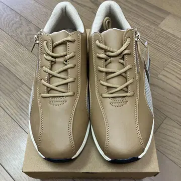 베이지 레이스업 슈즈 지퍼 부착