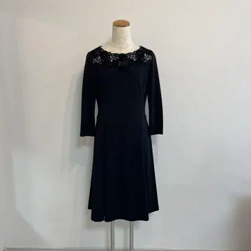 네이비 레이스 장식 A라인 원피스 YUKI TORII (사이즈 40)
