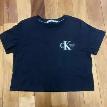 Calvin Klein Jeans 블랙 티셔츠 M 새상품급