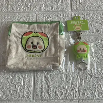 코비토 도감 스모모노우치 스퀘어 파우치 러버 릴 키링