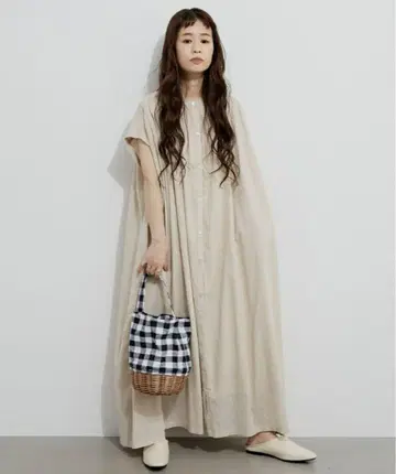 Libra Cue 코튼 보일 슬리브리스 원피스 아이보리 베이지