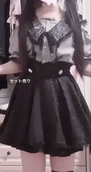 NOEMIE 깅엄 체크 레이스 세일러 블라우스