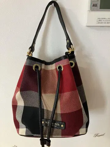BLUE LABEL CRESTBRIDGE 체크 무늬 버킷 백
