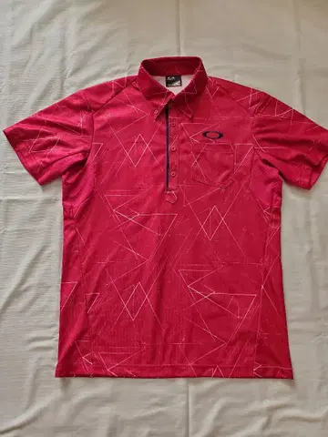 Oakley 기하학 패턴 빨간색 계열 피케 셔츠 골프웨어