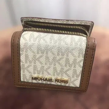 MICHAEL KORS 3단 폴더형 지갑