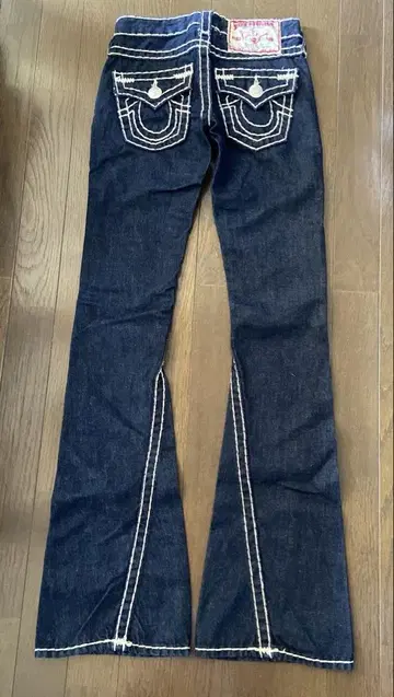 TRUE RELIGION JOEY SUPER T 플레어 데님 23