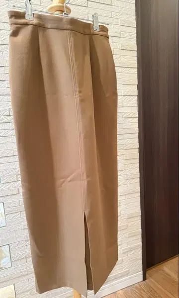 카멜 타이트 스커트 슬릿 새상품급