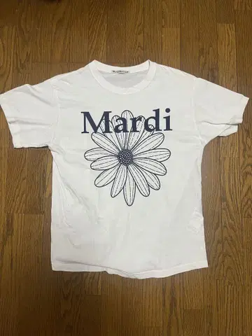 Mardi MercrediT 셔츠