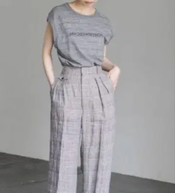 NOBLE 2024 S/S N.jam 슬리브리스 티셔츠