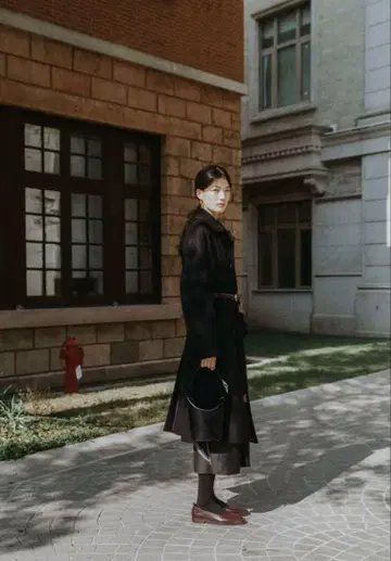 [ 새상품 ] TOUT Y EST SAC TONNEAU SMALL
