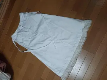 핑크하우스 화이트 롱 스커트 튤 레이스 프릴 장식