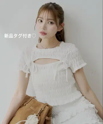 미사용 새상품 chico 프론트 리본 볼레로 디자인 T