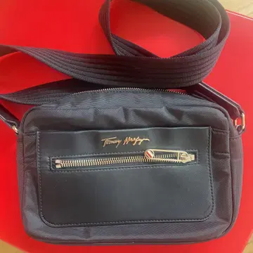 새상품급 Tommy Hilfiger 타미힐피거 블랙 숄더백