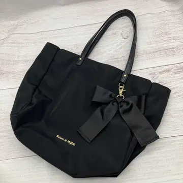Maison de FLEUR 리본 참 포함 3룸 토트백