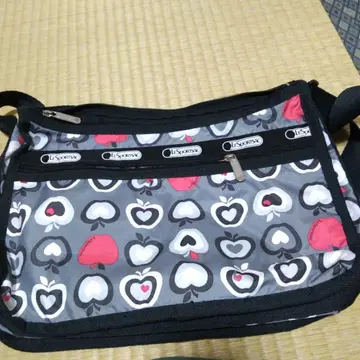 Lifesport 하트 무늬 숄더백 중형