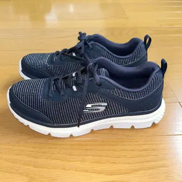 스케쳐스 여성용 스니커즈 24cm
