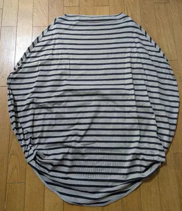 새상품급 COGTHEBIGSMOKE LUNA TOP 보더