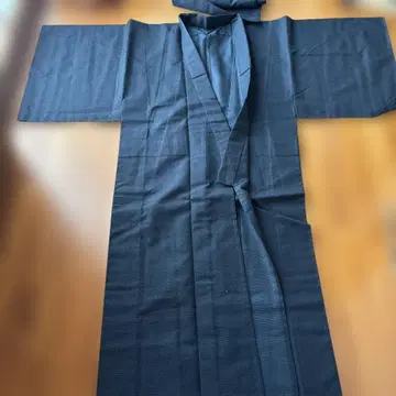 다크 블루 기모노 스타일