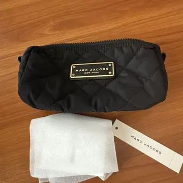 MARC JACOBS 블랙 퀼팅 파우치