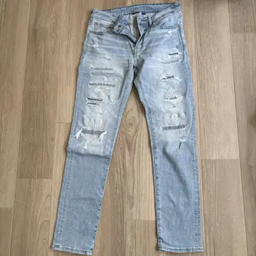 AMERICAN EAGLE 데미지 데님 청바지 32
