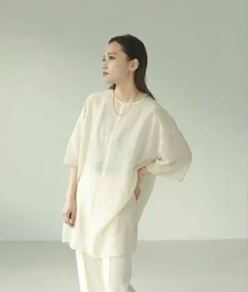 TODAYFUL(투데이풀) 시어 오버 블라우스 에크루 F