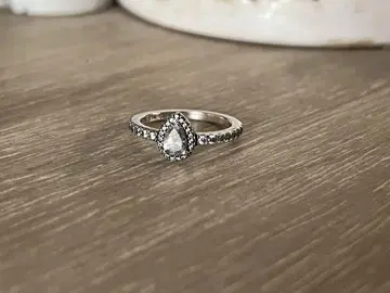 Pandora Jewelry 티어드롭 큐빅 지르코니아 실버