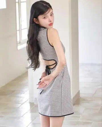 Darich 허리 오픈 체크 미니 원피스