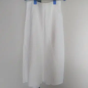 요건 레일 화이트 롱 스커트