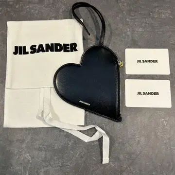 Jil Sander 엠보싱 로고 하트 쉐이프 가죽 파우치