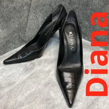 DIANA 블랙 크로커다일 패턴 펌프스