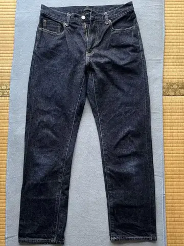 UNIQLO JEANS 다크 블루 스트레이트 데님 팬츠