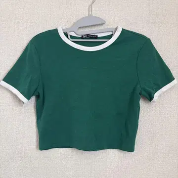 ZARA 그린 컬러 크롭 티셔츠 M