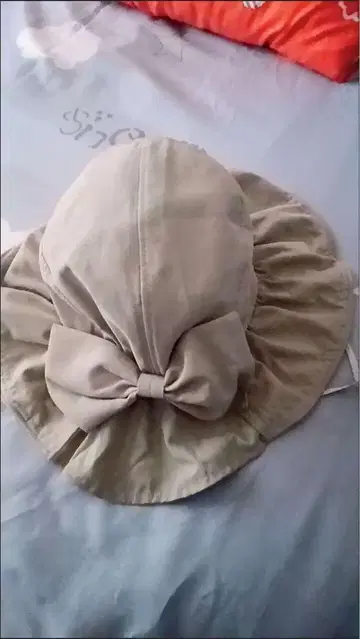 베이지 리본 햇