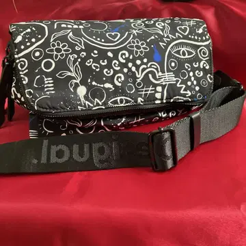 Desigual 바디백 아트 프린트