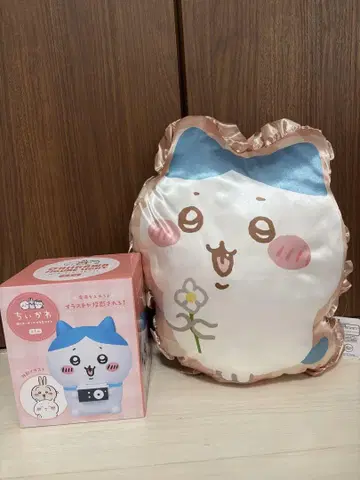 [새상품] 치이카와 하치와레 깅엄 프릴 쿠션 카메라형 라이트