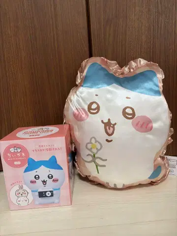 [새상품] 치이카와 하치와레 깅엄 프릴 쿠션 카메라형 라이트